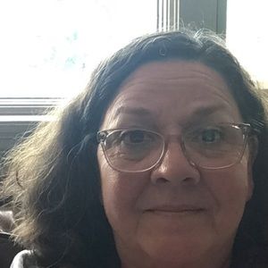 Meet your Posher, Angie